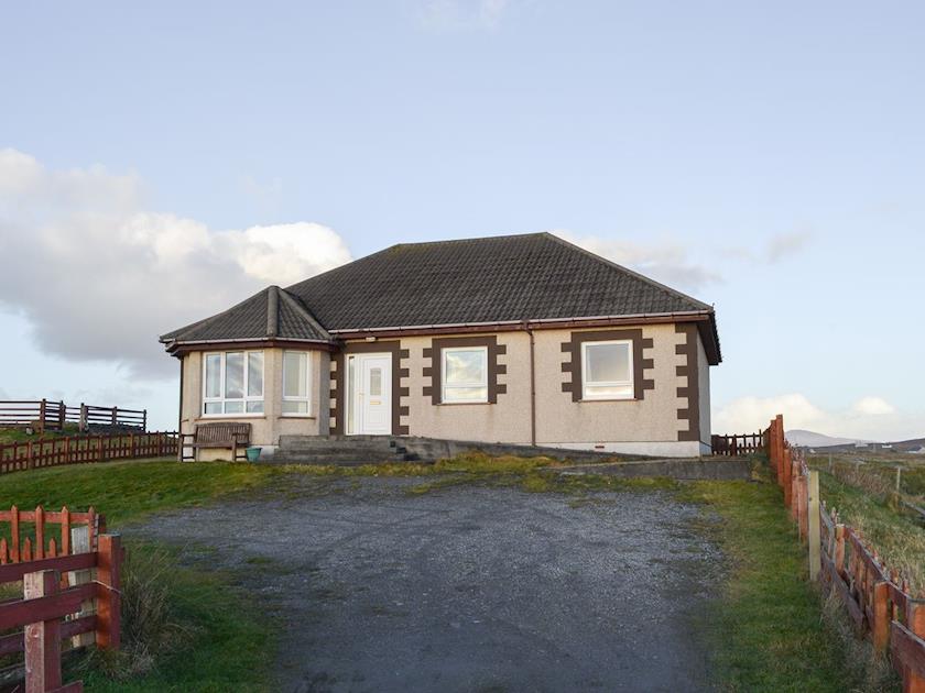 Ocean View Cottage South Uist holiday cottage exterior