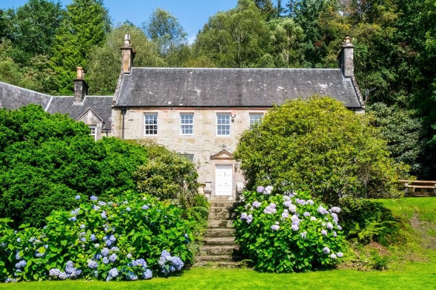 Old Argyll House large castles to rent in Scotland